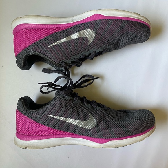 Nike Memory Foam Insole Mesh Look Training Shoe - Picture 8 of 11